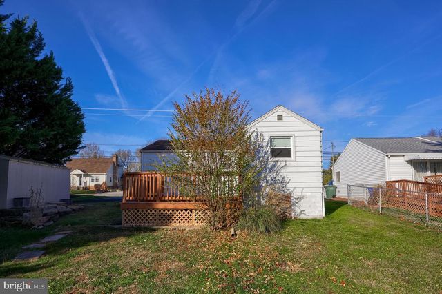 2761 OAKLAND RD, Dover, PA 17315
