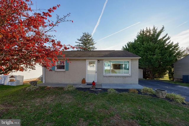 2761 OAKLAND RD, Dover, PA 17315