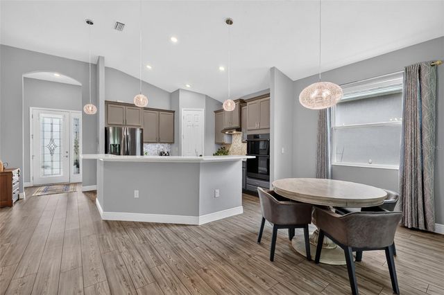 8220 BRIDGEPORT BAY CIRCLE, Mount Dora, FL 32757