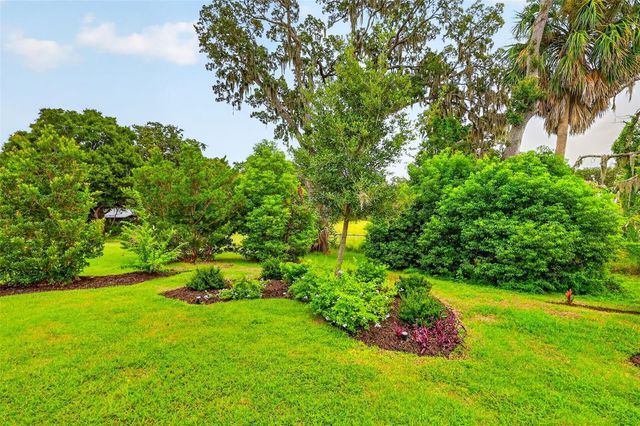 8220 BRIDGEPORT BAY CIRCLE, Mount Dora, FL 32757