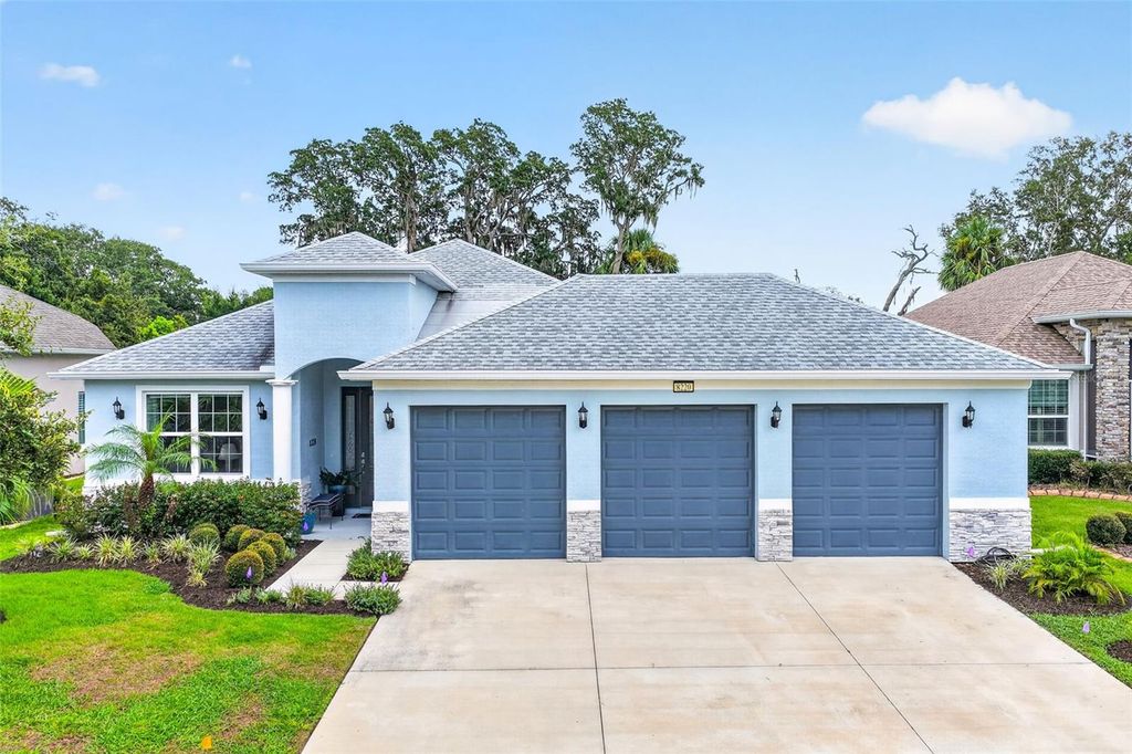 8220 BRIDGEPORT BAY CIRCLE, Mount Dora, FL 32757