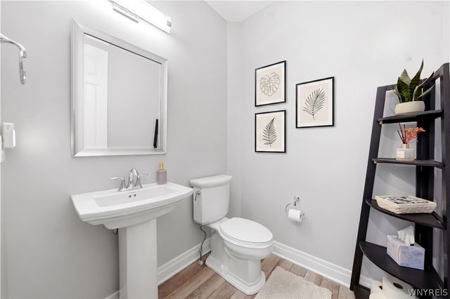3353 Cedar Valley, Hamburg, NY 14075
