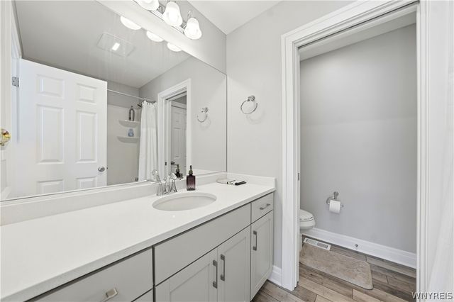 3353 Cedar Valley, Hamburg, NY 14075