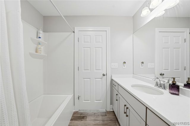 3353 Cedar Valley, Hamburg, NY 14075