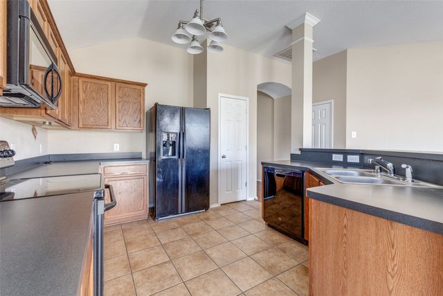 613 Fireberry Drive, Fate, TX 75087