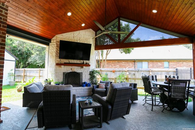 13702 FRENCH PARK, Helotes, TX 78023