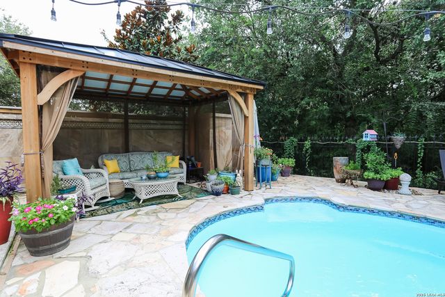 13702 FRENCH PARK, Helotes, TX 78023