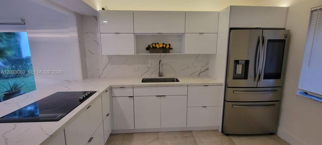 409 Lakeview Dr 104, Weston, FL 33326