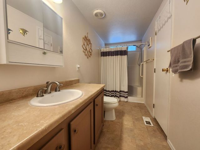 2540 E Curtis Way, Fort Mohave, AZ 86426