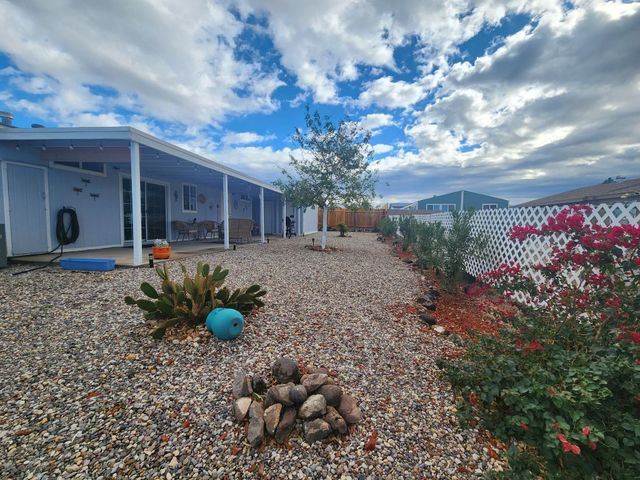 2540 E Curtis Way, Fort Mohave, AZ 86426