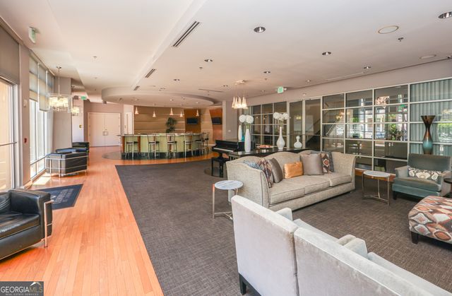 711 Cosmopolitan Drive NE 338, Atlanta, GA 30324