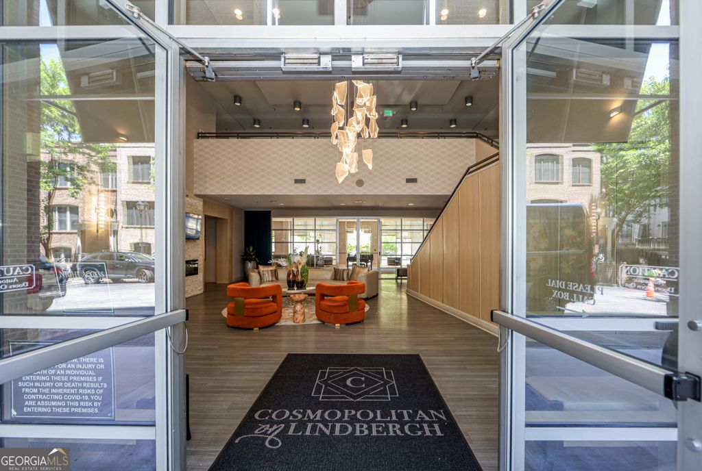 711 Cosmopolitan Drive NE 338, Atlanta, GA 30324