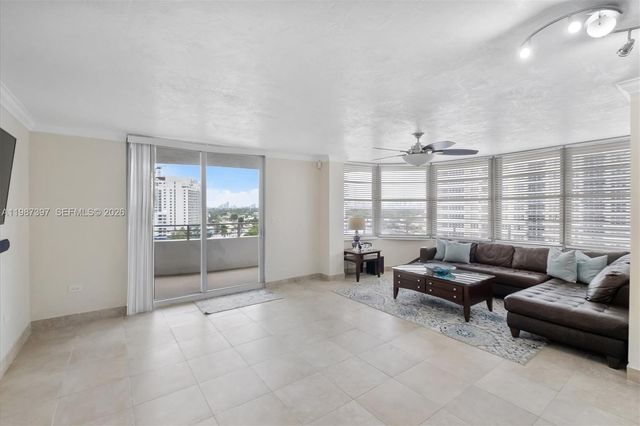 5555 Collins Ave 11A, Miami Beach, FL 33140