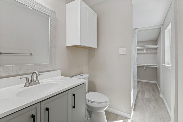 4925 Pershing Avenue, Fort Worth, TX 76107