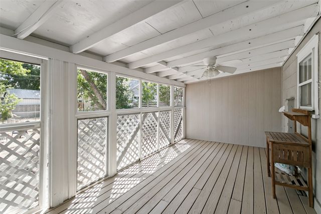 4925 Pershing Avenue, Fort Worth, TX 76107