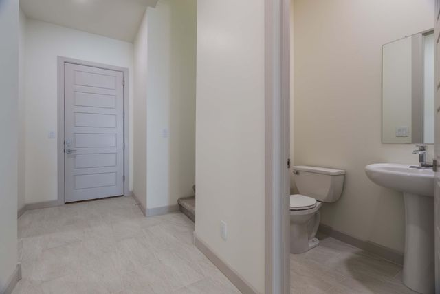 2428 De Kooning Avenue SE, Albuquerque, NM 87105