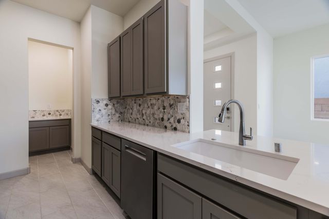 2428 De Kooning Avenue SE, Albuquerque, NM 87105