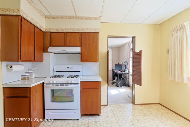 706 S Lincoln Street, Bay City, MI 48708
