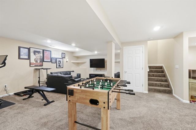 8230 South Port Drive, West Chester, OH 45069