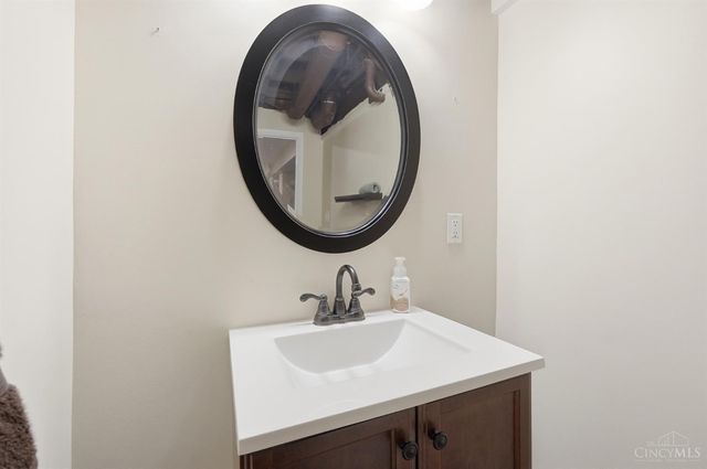 8230 South Port Drive, West Chester, OH 45069