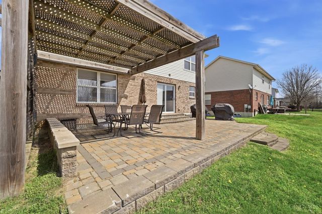 8230 South Port Drive, West Chester, OH 45069