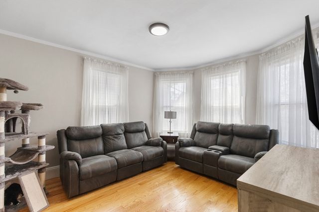 146 North St 4, Salem, MA 01970