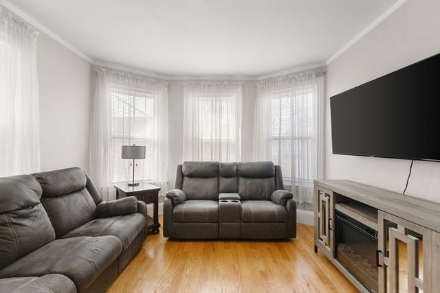 146 North St 4, Salem, MA 01970