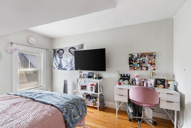 146 North St 4, Salem, MA 01970