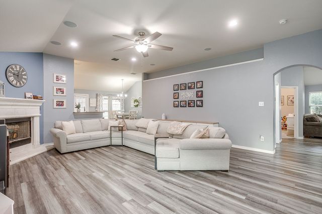 11744 Kenny Drive, Fort Worth, TX 76244