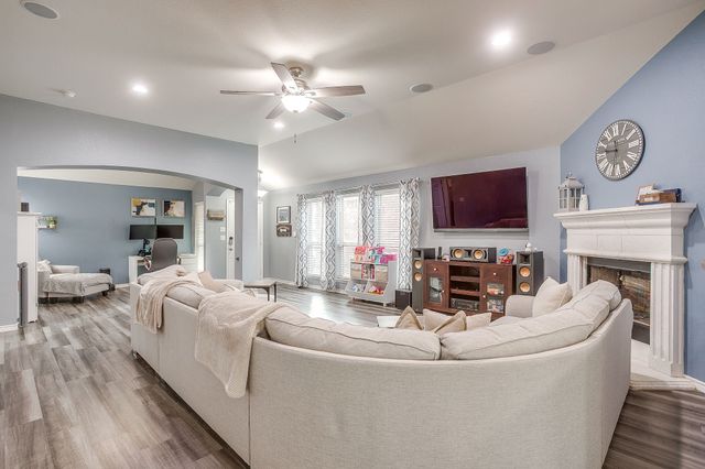 11744 Kenny Drive, Fort Worth, TX 76244