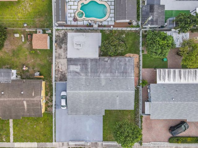 18515 NW 42ND Place unit 3, Miami Gardens, FL 33055