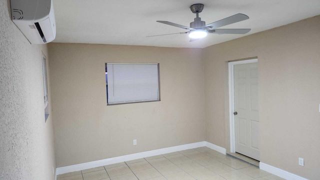 18515 NW 42ND Place unit 3, Miami Gardens, FL 33055