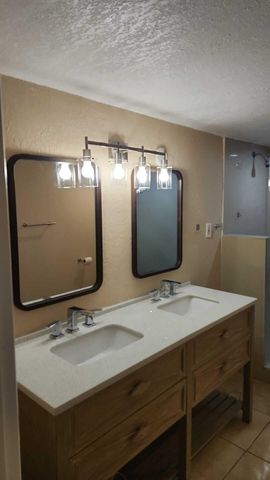 18515 NW 42ND Place unit 3, Miami Gardens, FL 33055