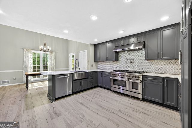 35 Palmer Place, Sharpsburg, GA 30277