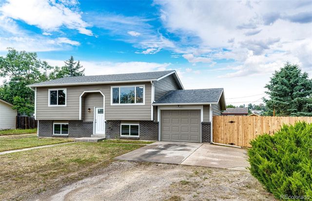 841 S Elbert Street, Elizabeth, CO 80107