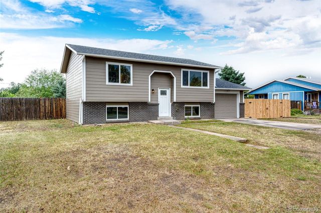 841 S Elbert Street, Elizabeth, CO 80107