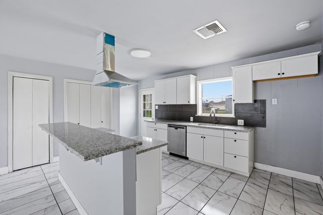 113 Prosperity St, Chauvin, LA 70344