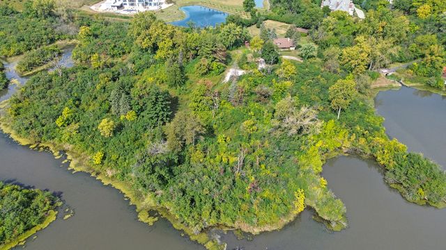 141 Breakenridge Farm Road, Oak Brook, IL 60523