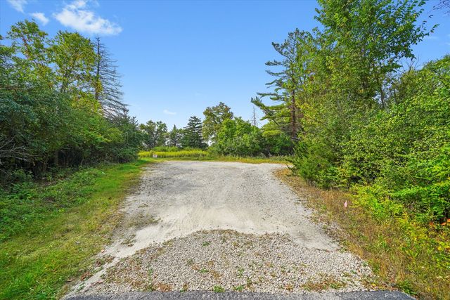 141 Breakenridge Farm Road, Oak Brook, IL 60523