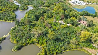 141 Breakenridge Farm Road, Oak Brook, IL 60523