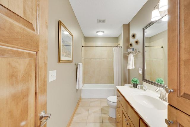 17791 Ketchikan Trail, Lakeville, MN 55044