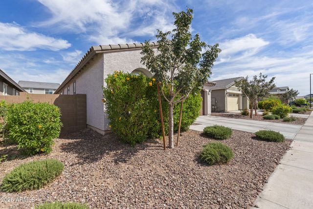 9512 W TURNEY Avenue, Phoenix, AZ 85037