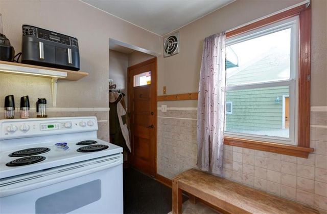 2009 Valmont Avenue, Eau Claire, WI 54701