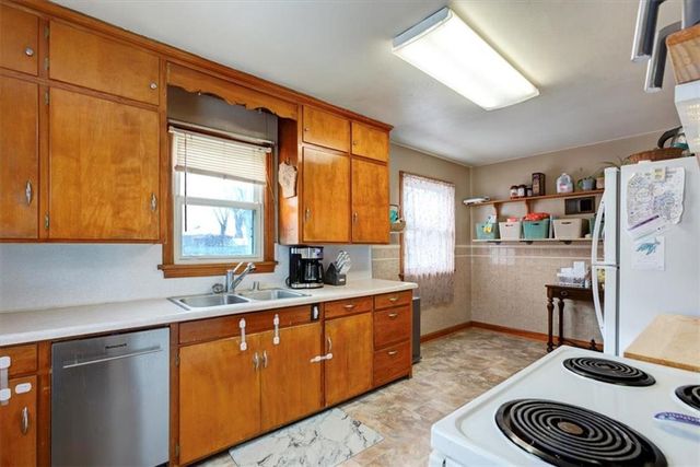 2009 Valmont Avenue, Eau Claire, WI 54701