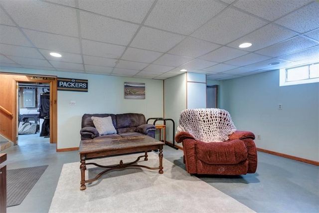 2009 Valmont Avenue, Eau Claire, WI 54701