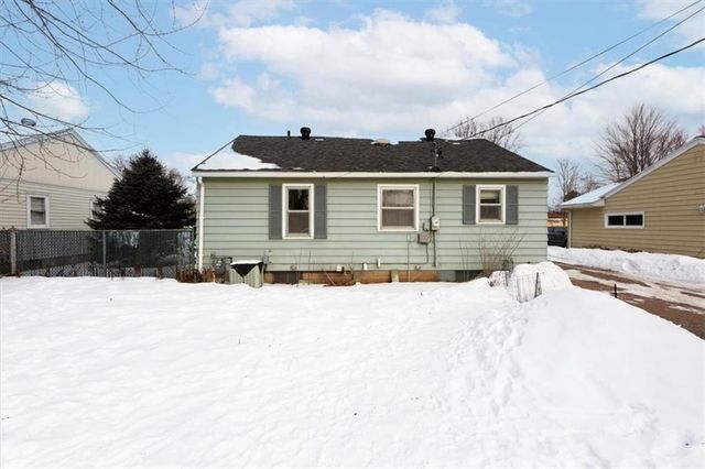 2009 Valmont Avenue, Eau Claire, WI 54701