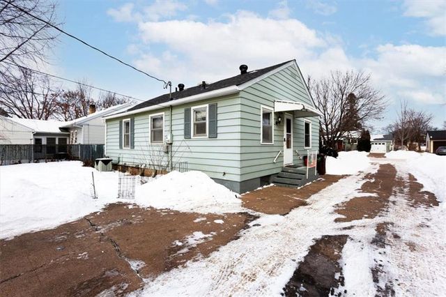 2009 Valmont Avenue, Eau Claire, WI 54701