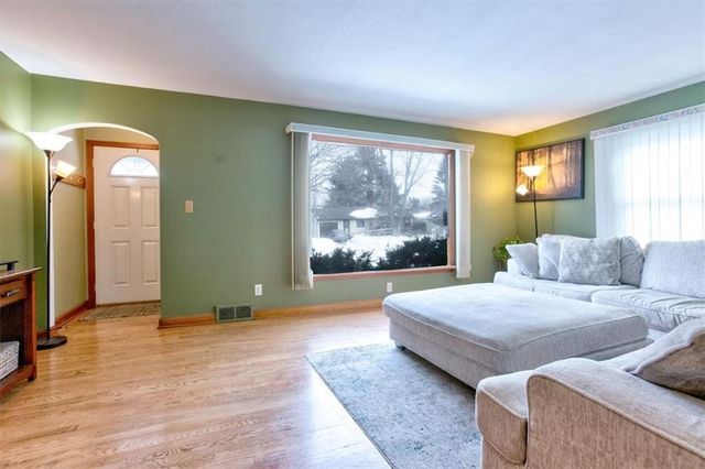 2009 Valmont Avenue, Eau Claire, WI 54701