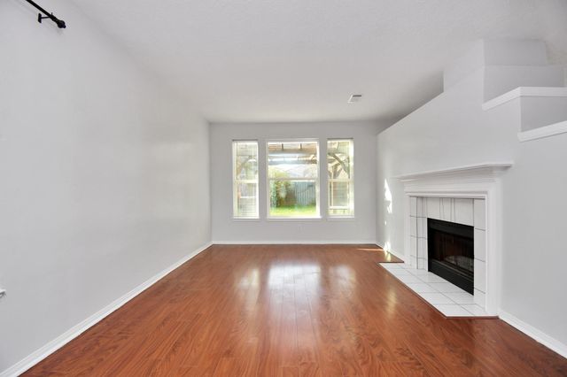 15711 Rosewood Hill Ct, Sugar Land, TX 77498