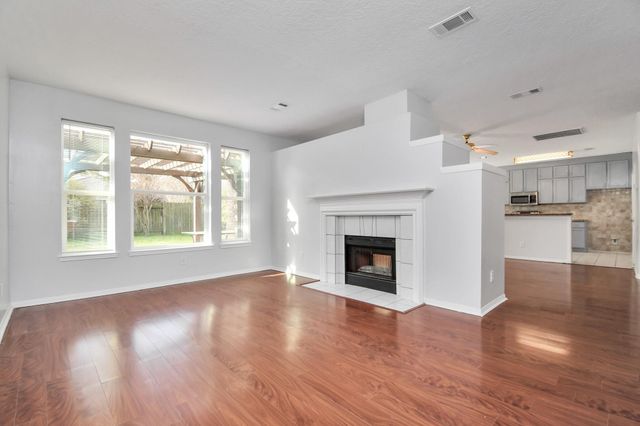 15711 Rosewood Hill Ct, Sugar Land, TX 77498